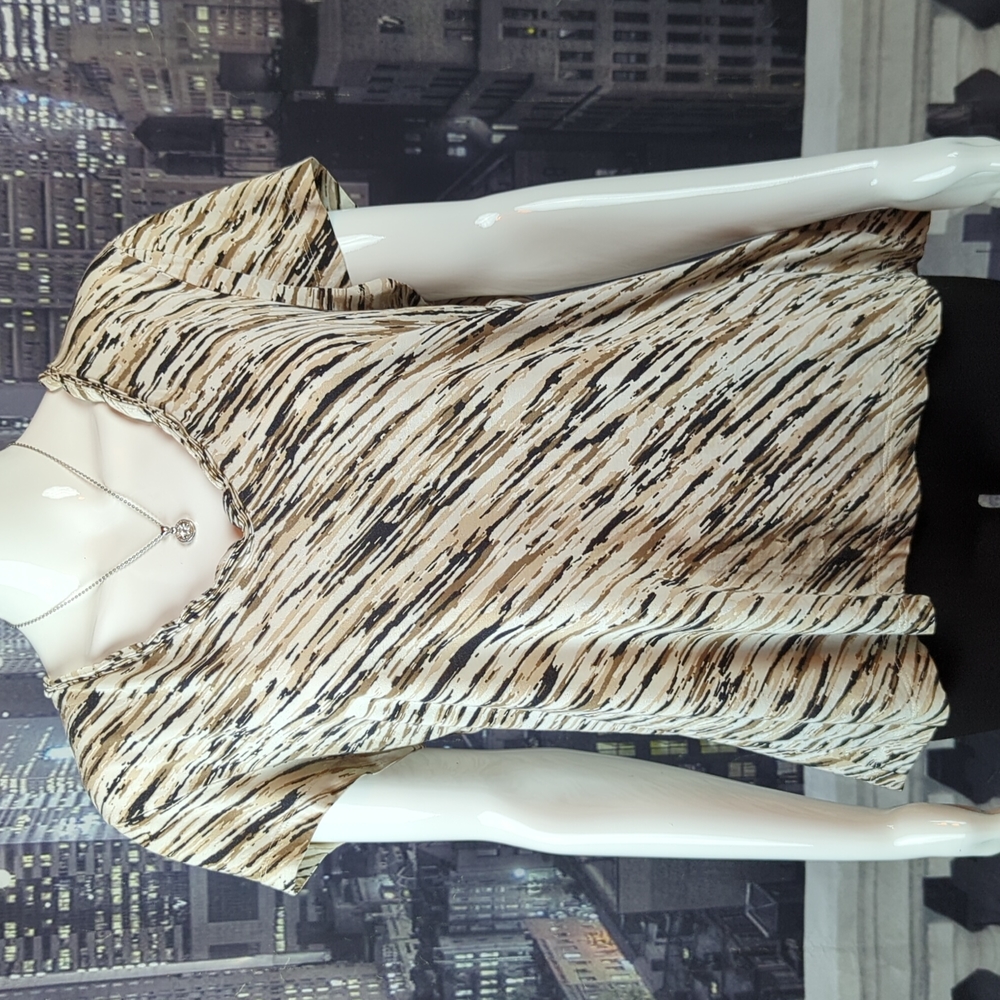 Dana Buchman Signature sz L Short Sleeve Earth Tones Top with Pleated Neckline